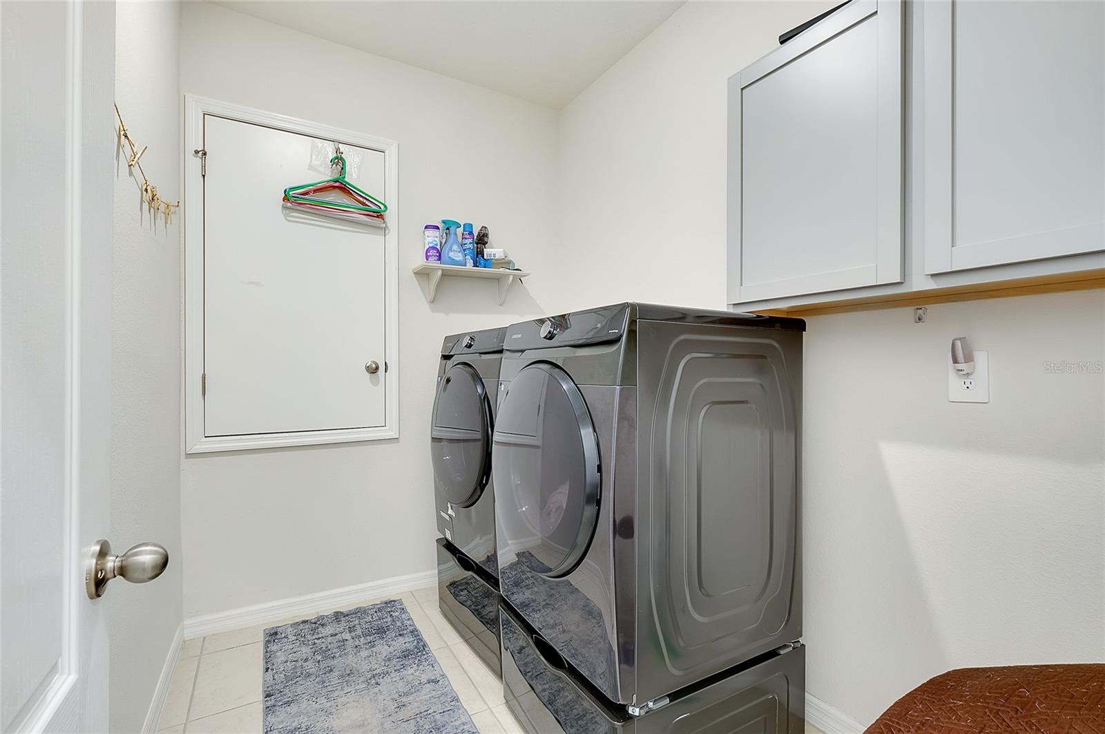 VILLAGES OF GLEN CREEK PH 1B - Residential