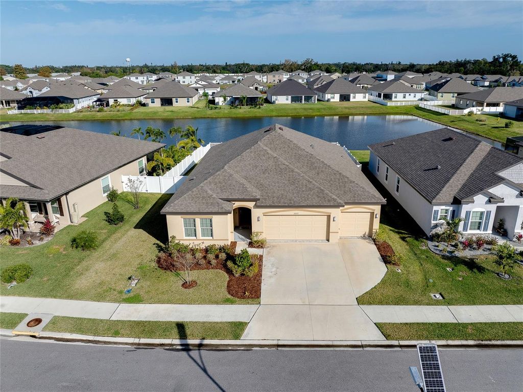 Photo of 2217 Mizner Bay Avenue, Bradenton, FL 34208 (MLS # A4676194)