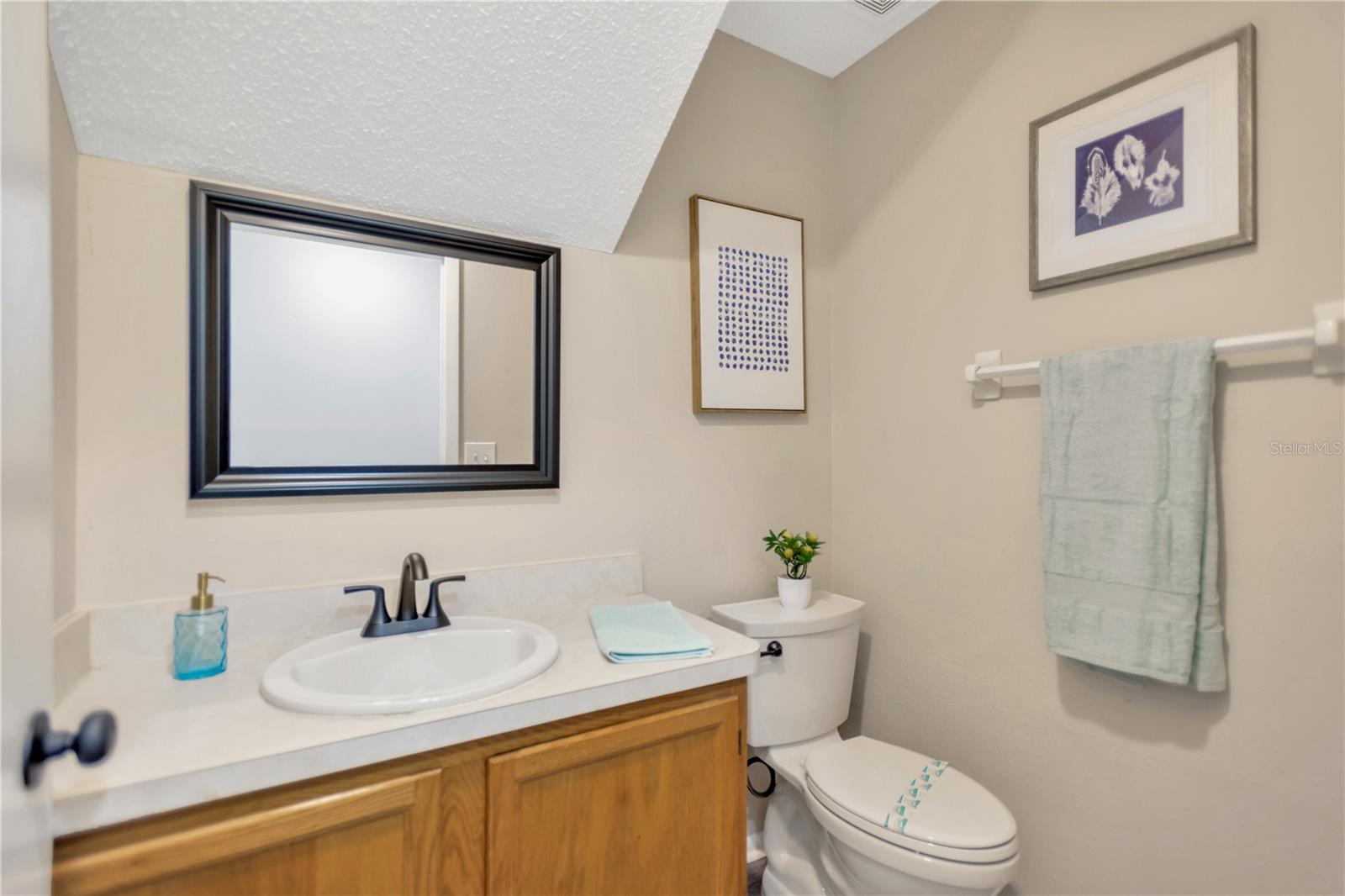 THE TWNHMS AT KENSINGTON PH - Residential