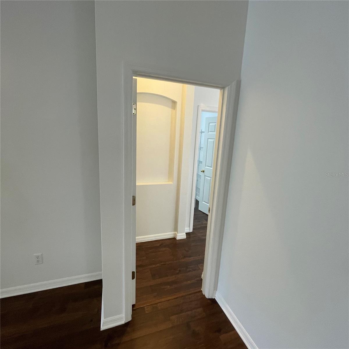 NORTHSHORE/LK HART PRCL 07-PH 02 - Residential Lease