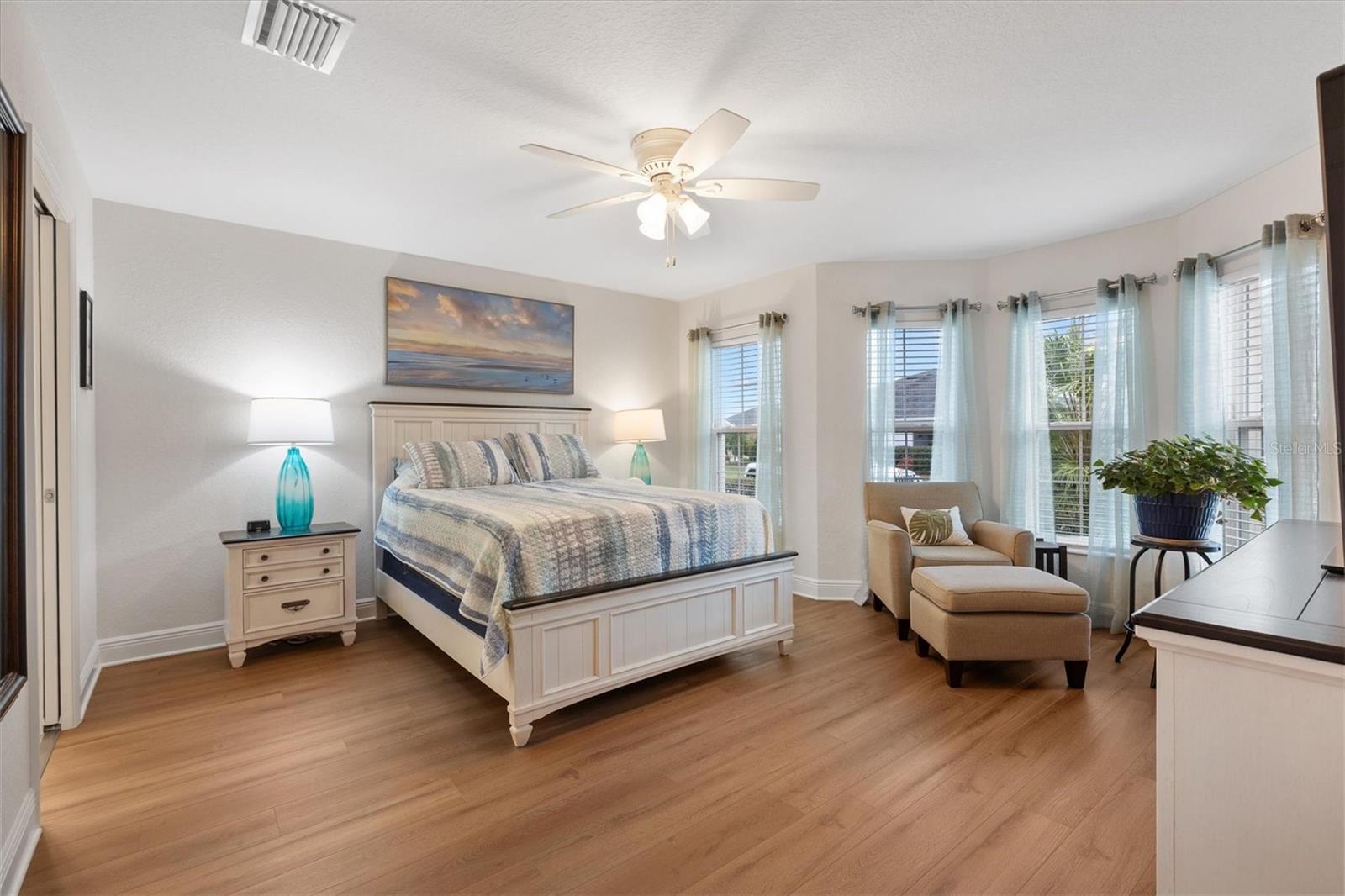 ENCLAVE/LAKESIDE LNDGS - Residential