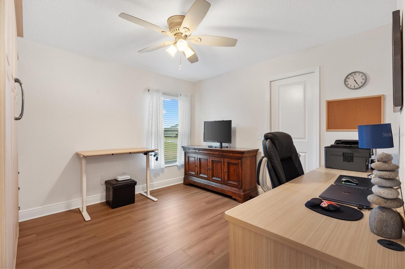 ENCLAVE/LAKESIDE LNDGS - Residential