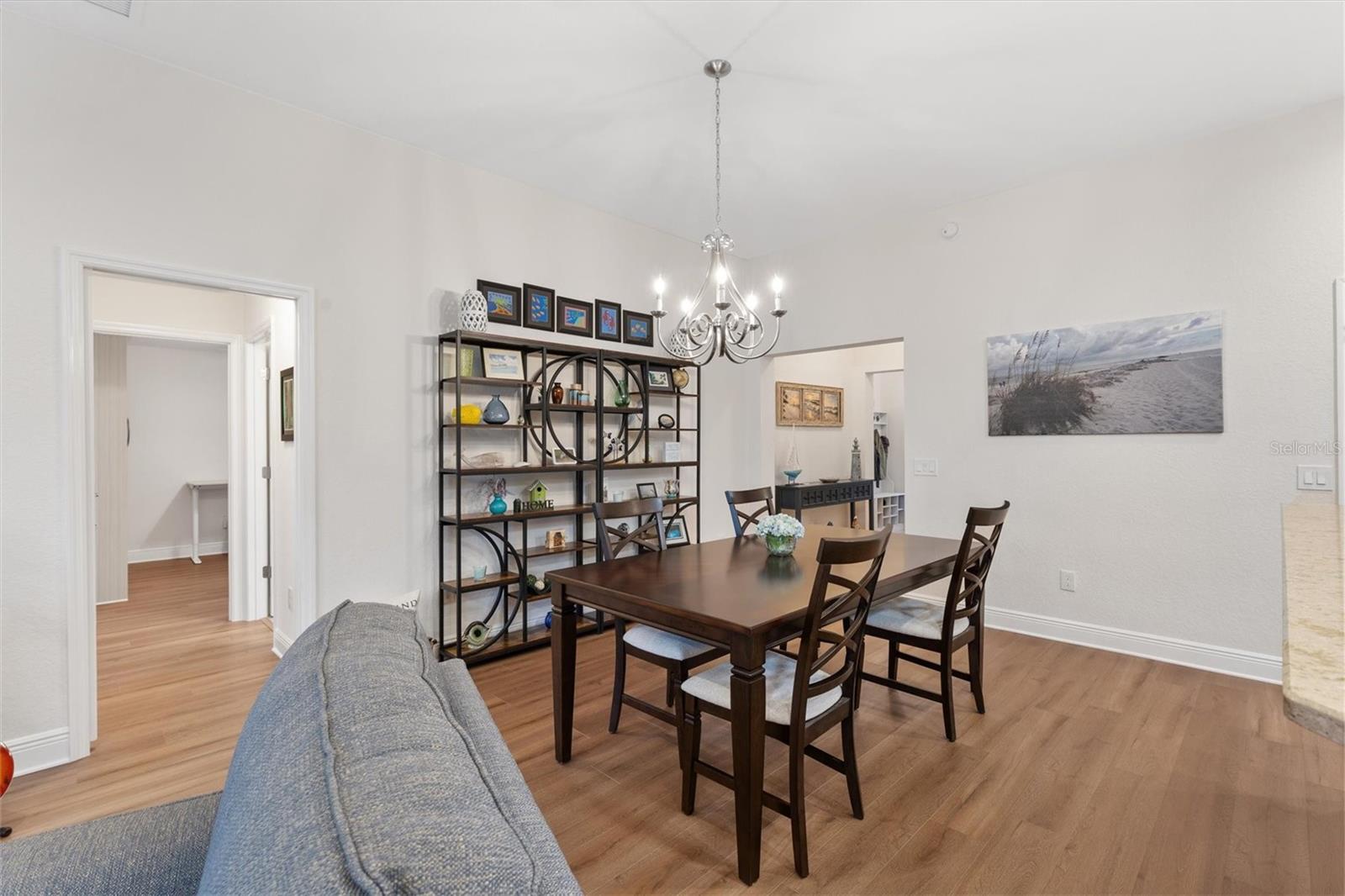 ENCLAVE/LAKESIDE LNDGS - Residential