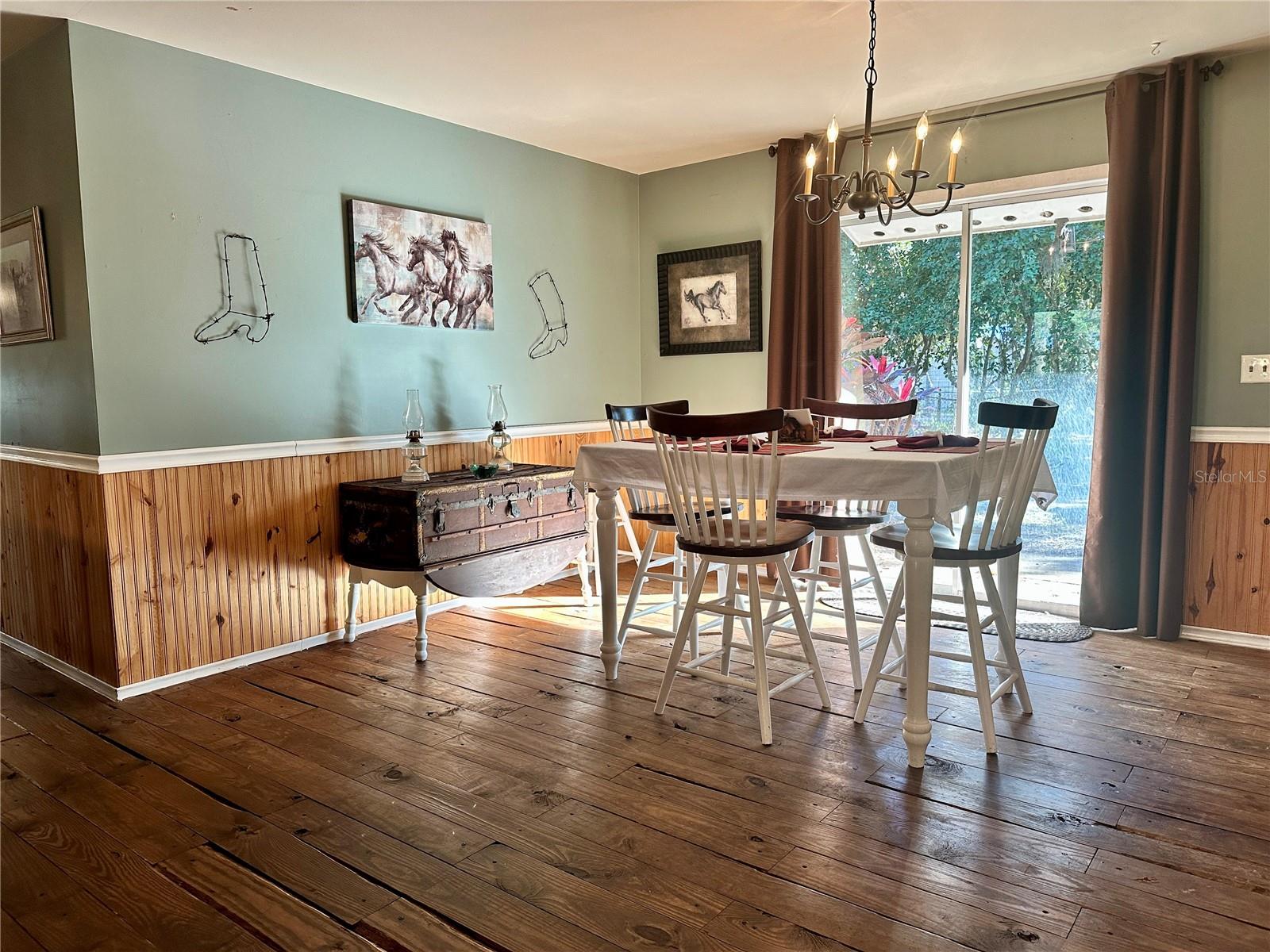 MEADOWBROOK RANCHES - Residential