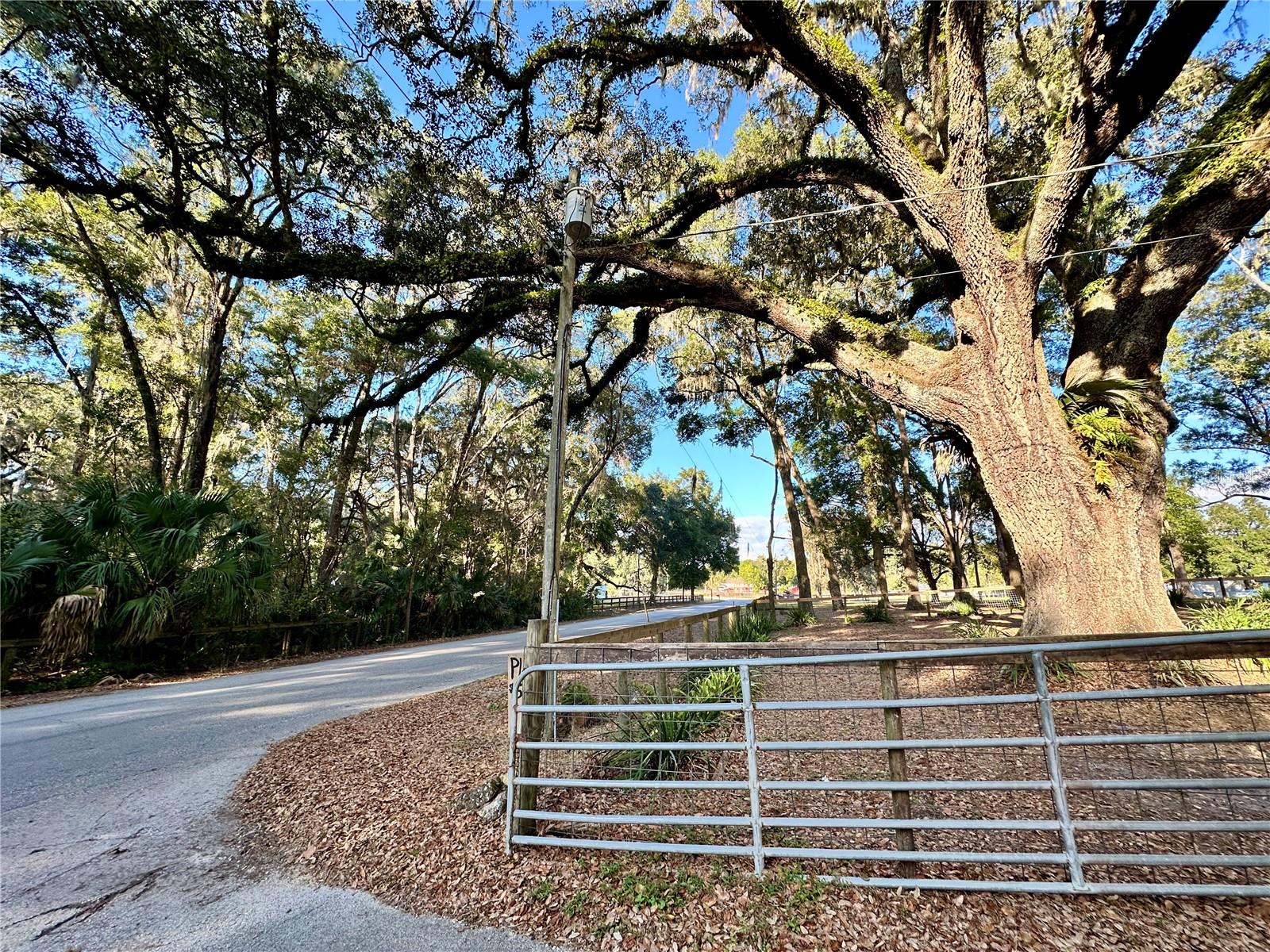 MEADOWBROOK RANCHES - Residential