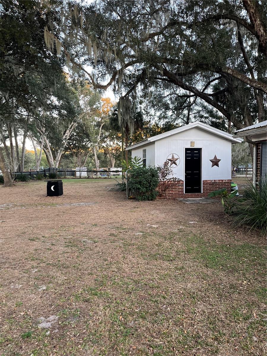 MEADOWBROOK RANCHES - Residential