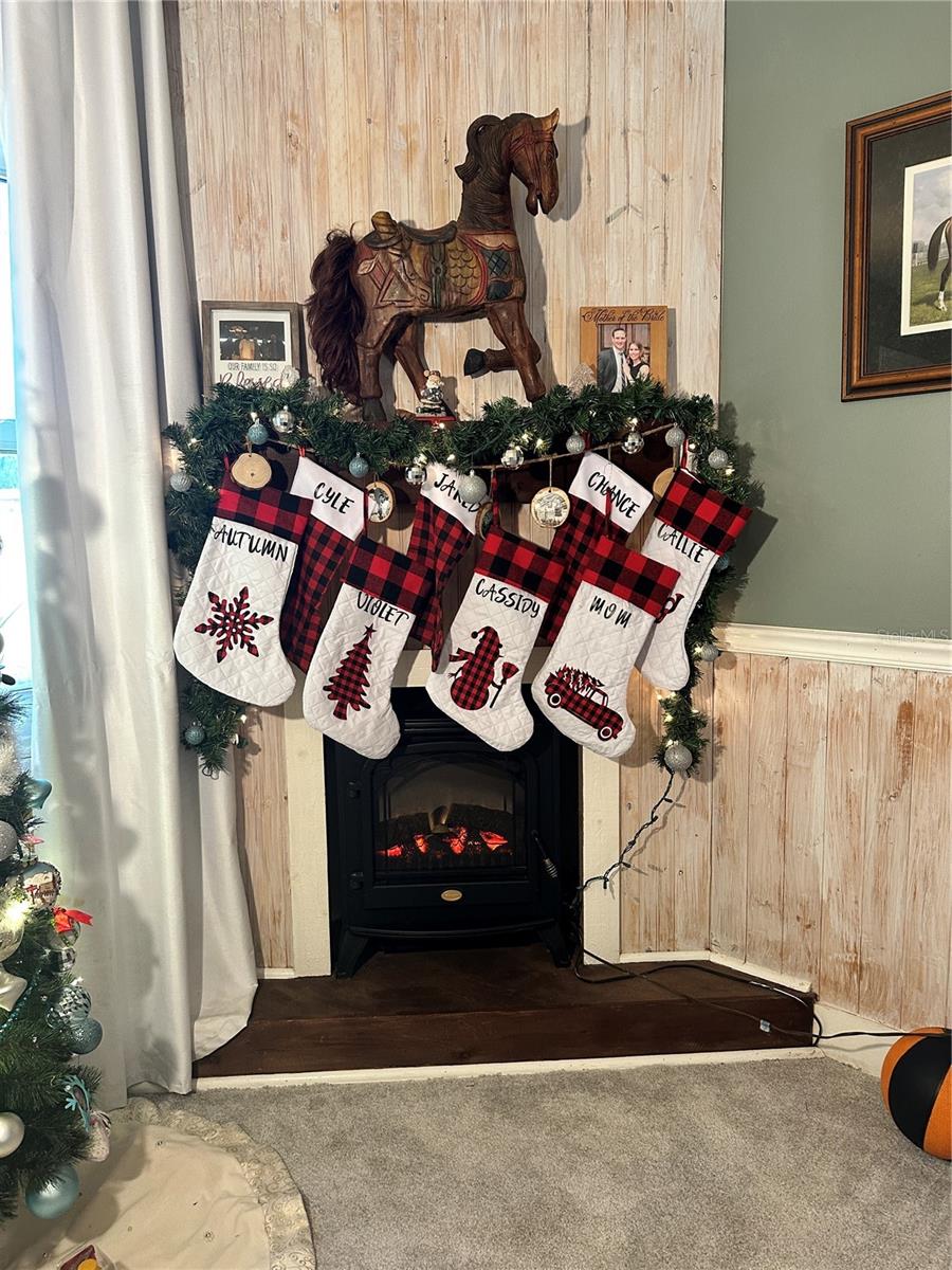 MEADOWBROOK RANCHES - Residential