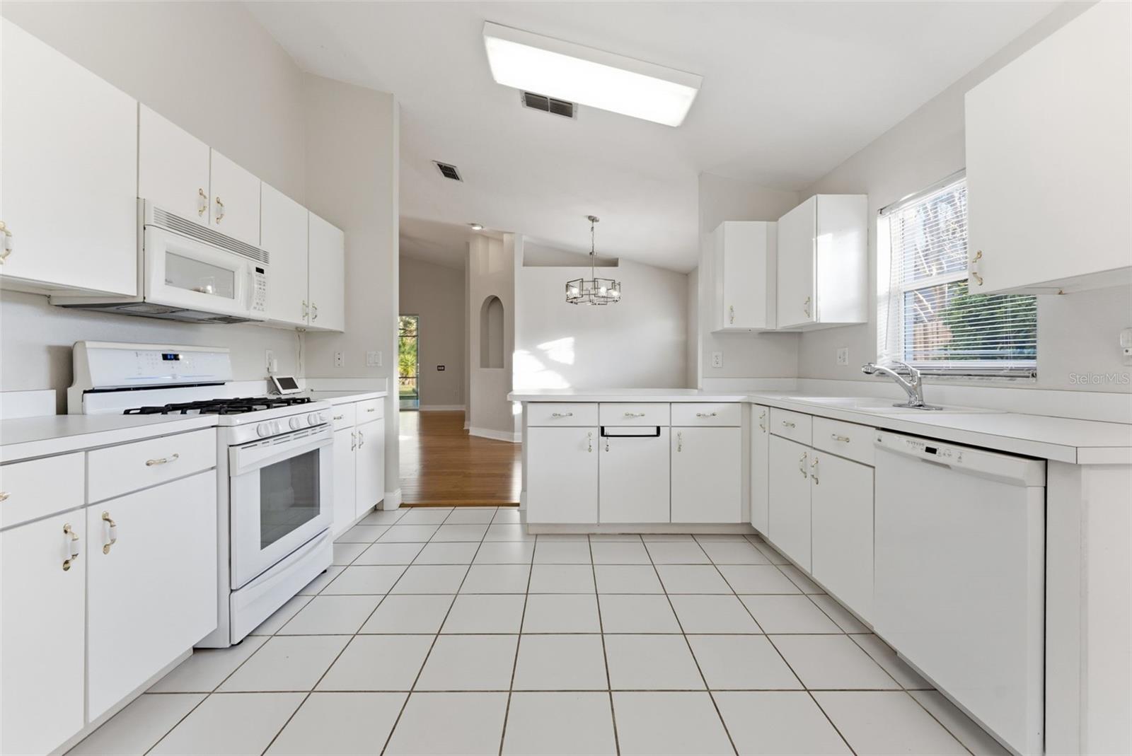 MEADOW BROOK UNIT 3 - Residential