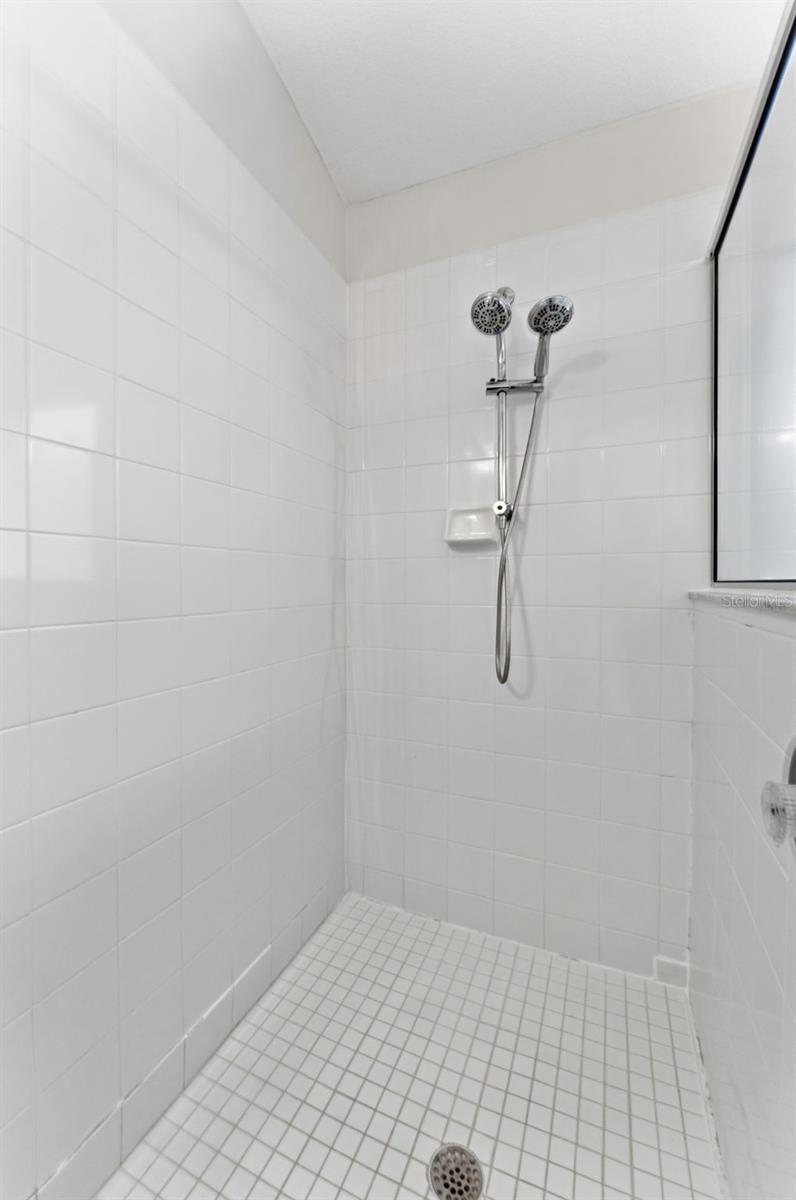 MEADOW BROOK UNIT 3 - Residential