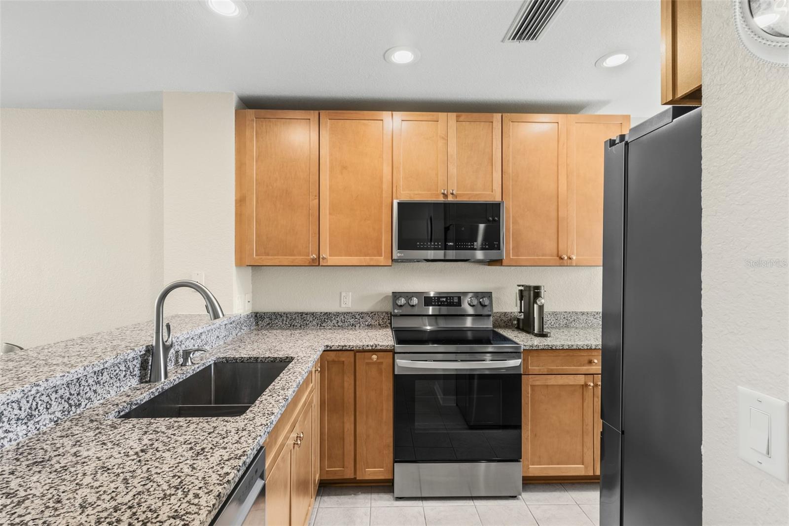 CAPE HAZE RESIDENCE C 7/9 - Residential