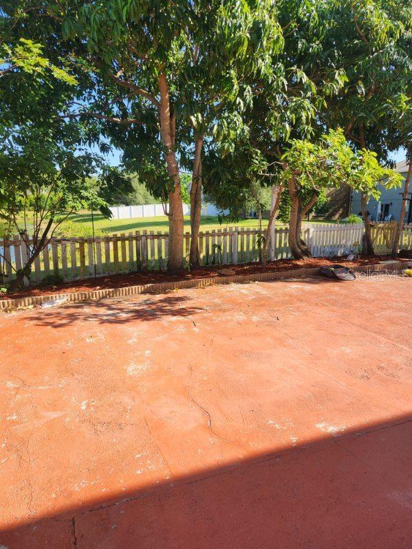 WINDROSE/SOUTHMEADOWUN 02 - Residential Lease