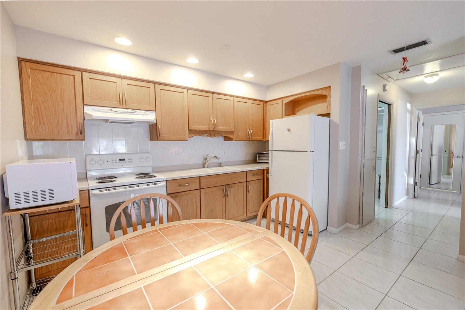 TAHITIAN GARDENS CONDO - Residential