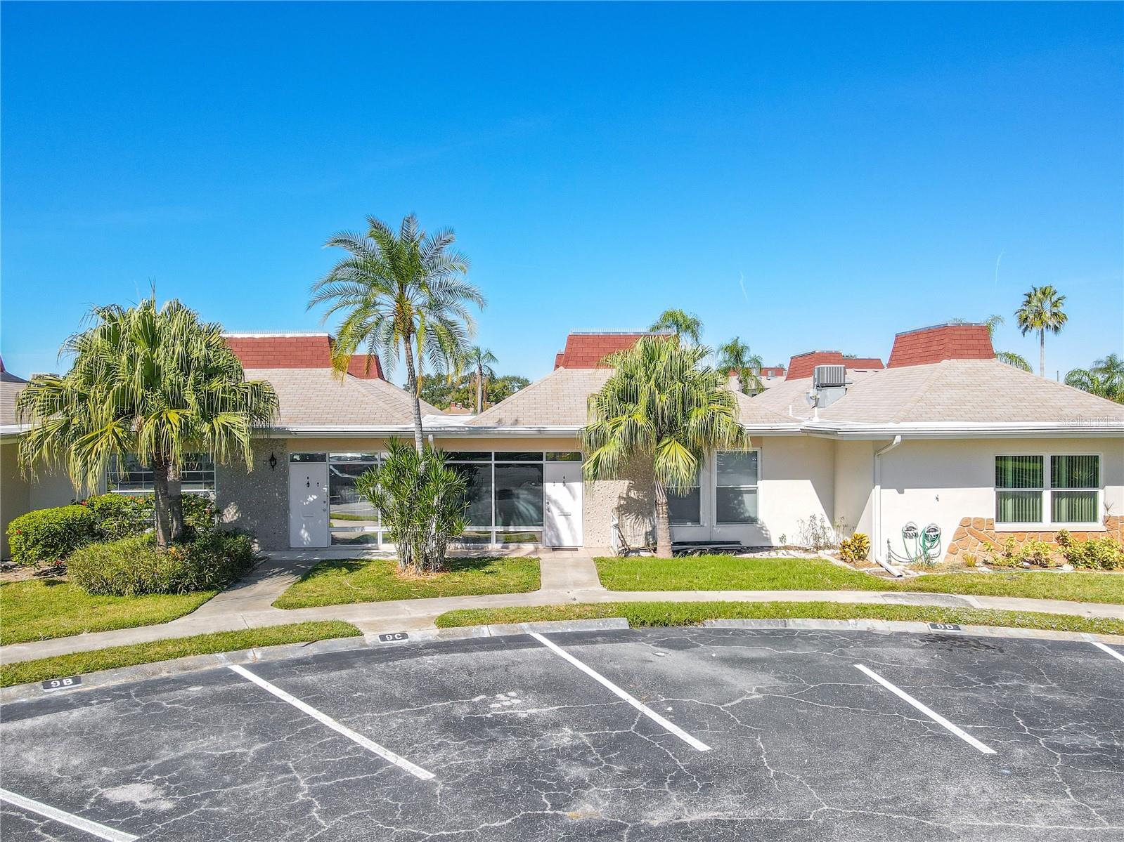 TAHITIAN GARDENS CONDO - Residential