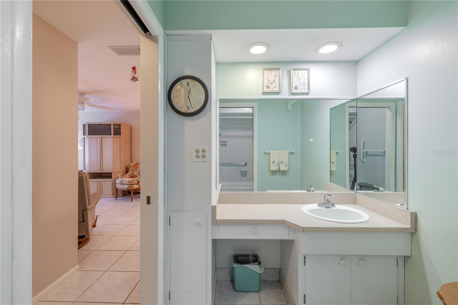 TAHITIAN GARDENS CONDO - Residential