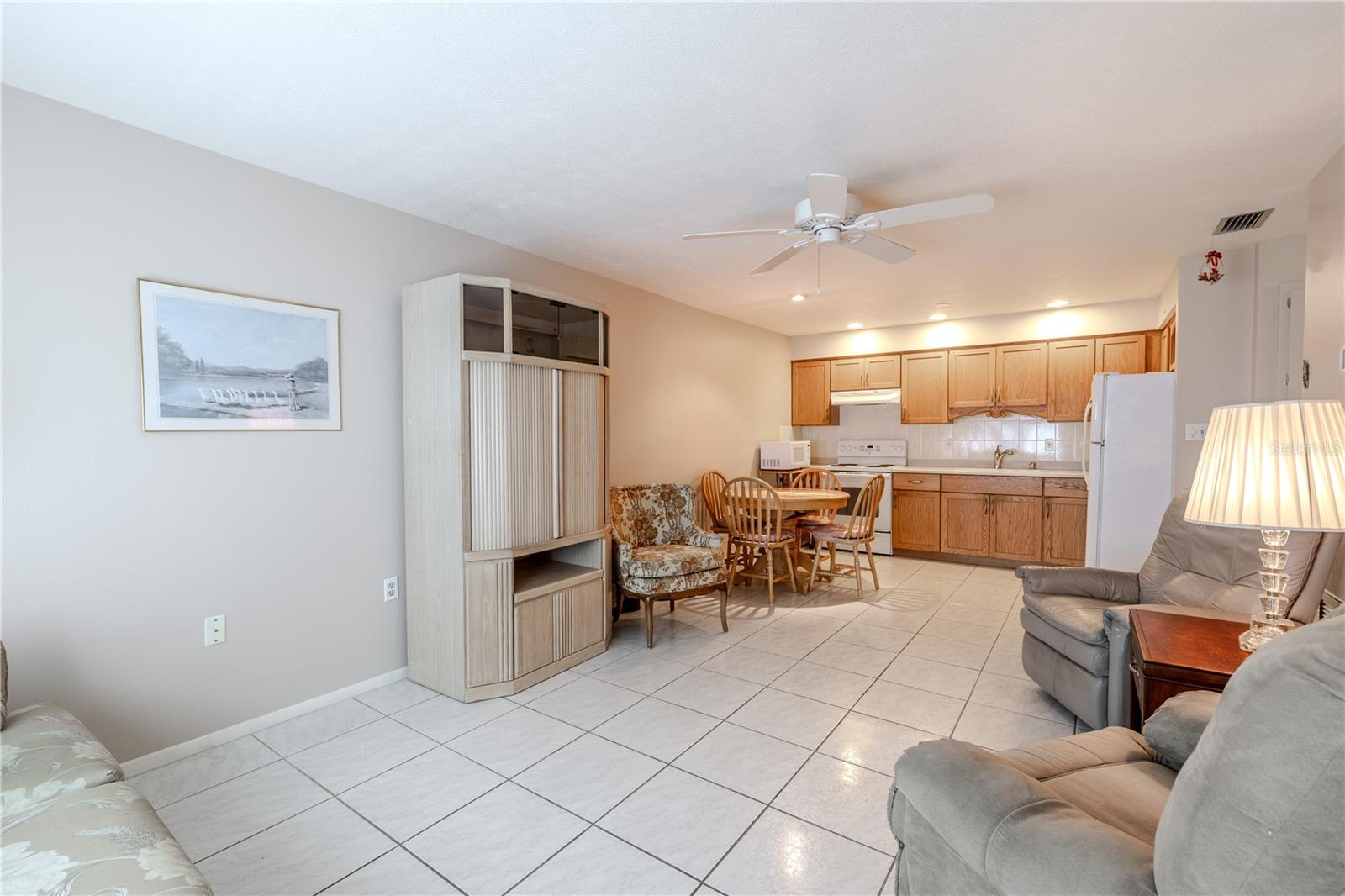 TAHITIAN GARDENS CONDO - Residential