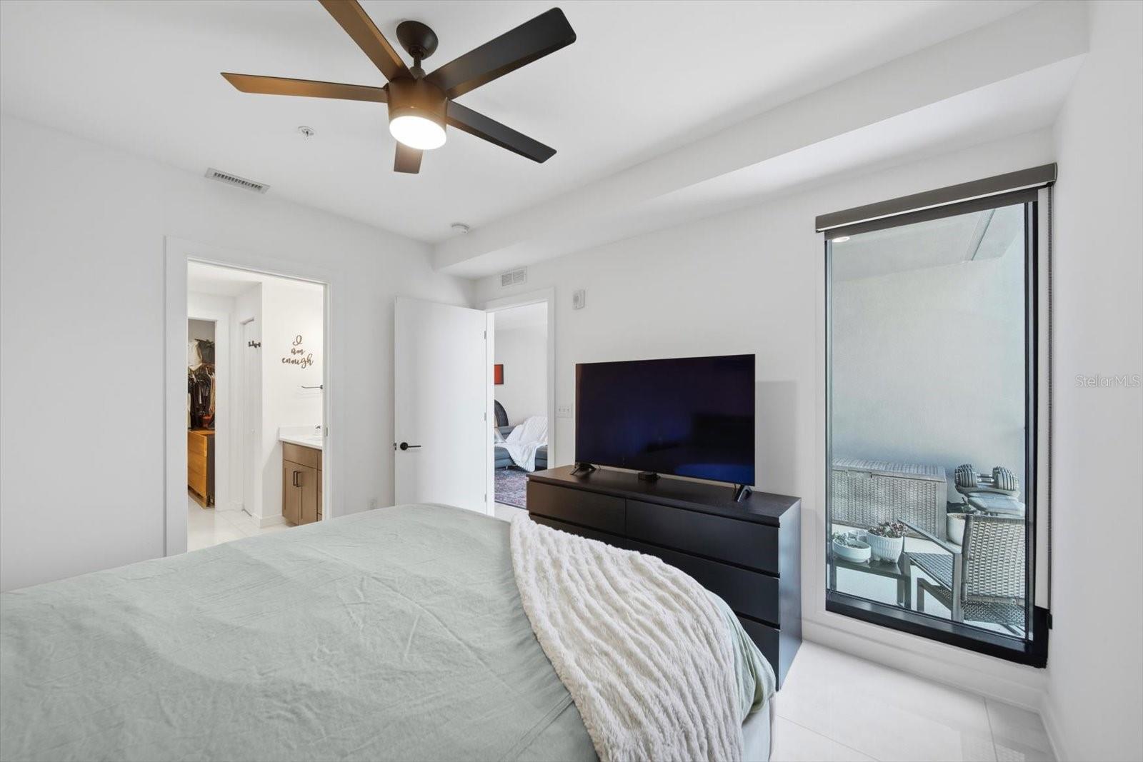 MIRROR, THE CONDO - Residential