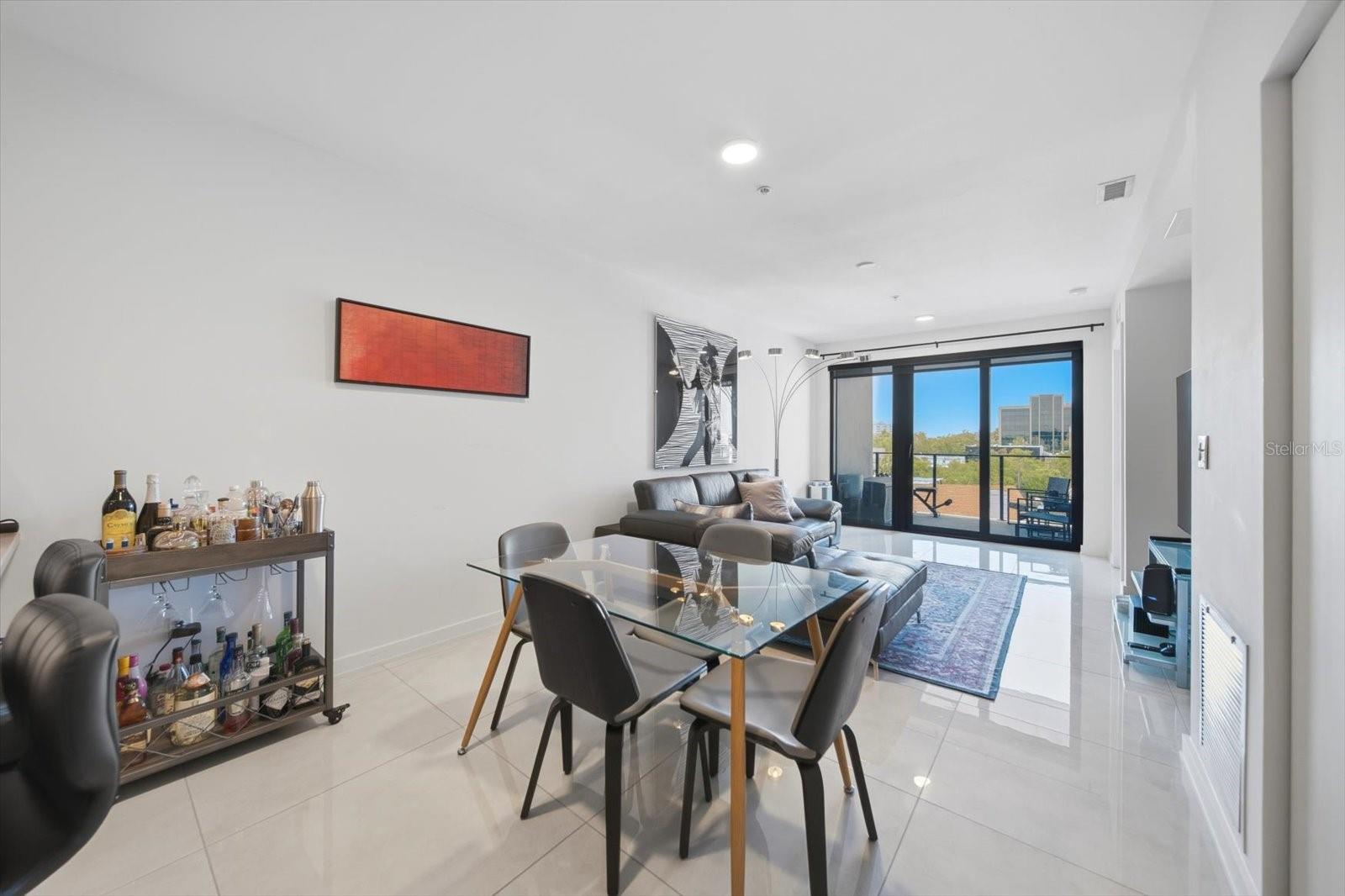 MIRROR, THE CONDO - Residential