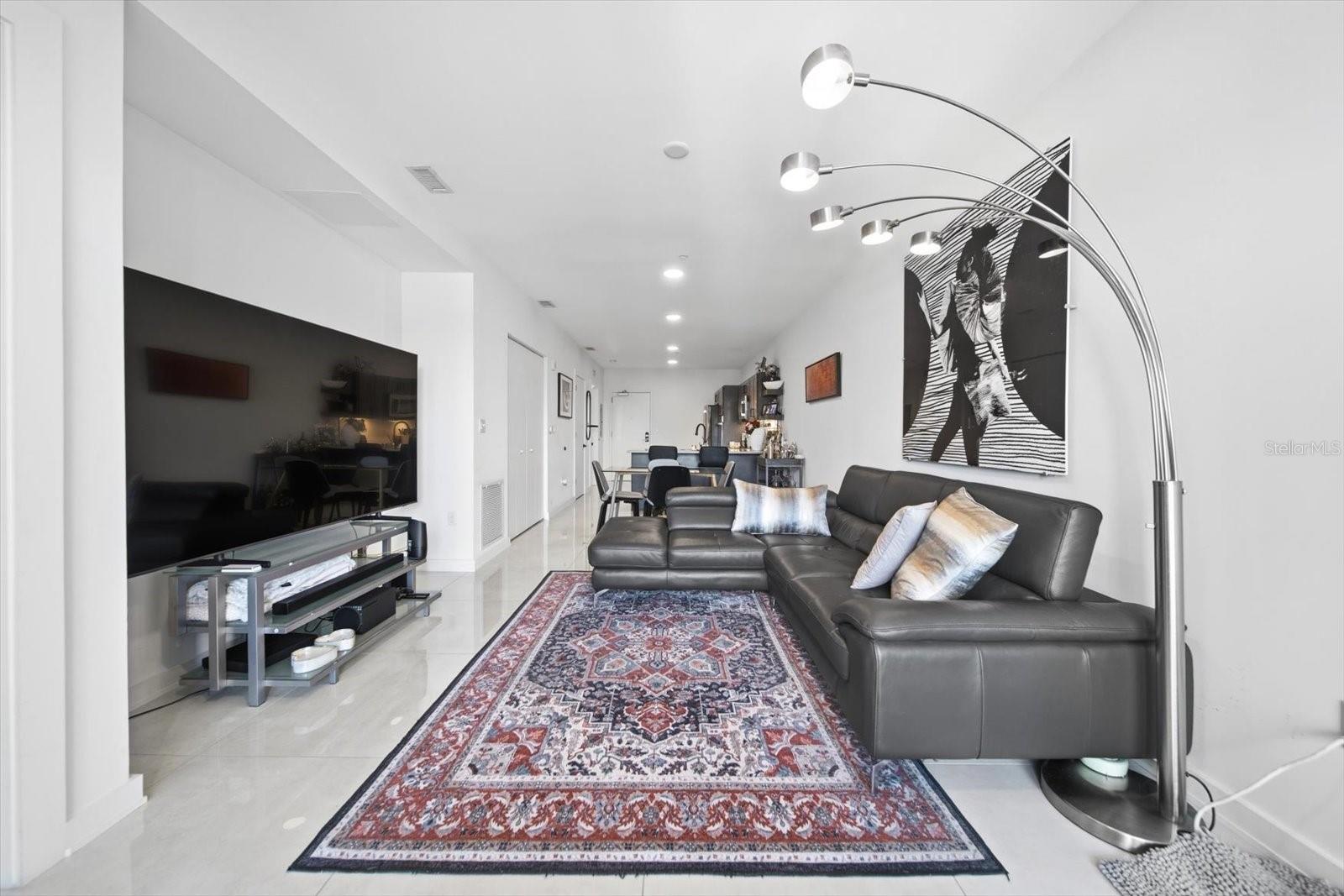 MIRROR, THE CONDO - Residential