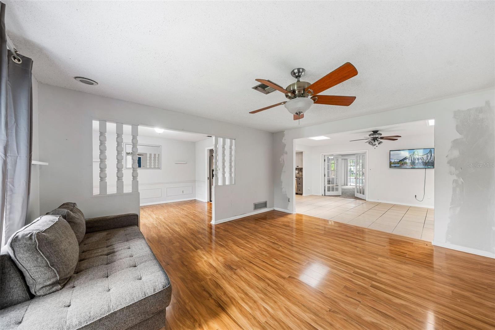 5133 BRENDA DRIVE
