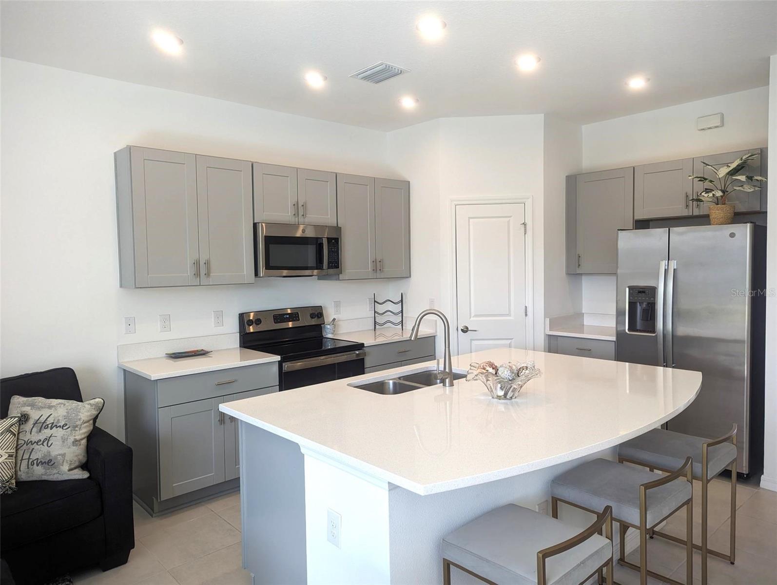SORRENTO PH I - Residential Lease
