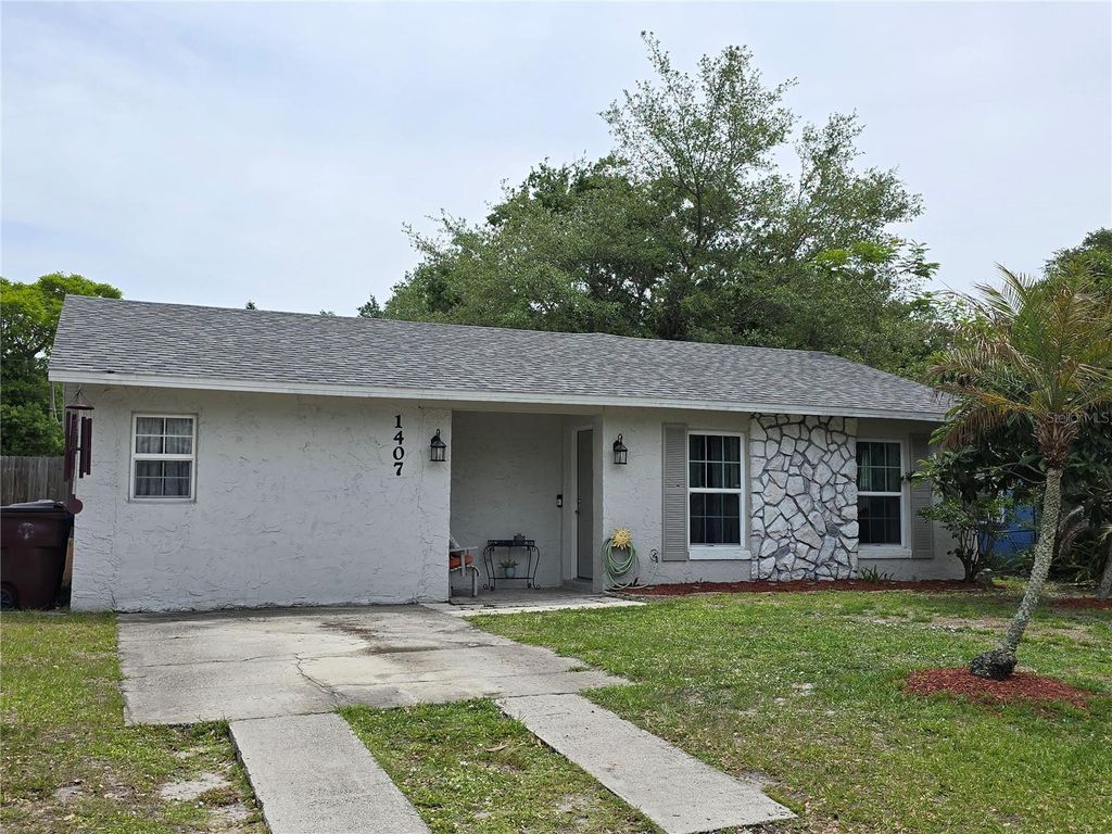 Photo of 1407 Ohio Avenue, Saint Cloud, FL 34769 (MLS # S5148192)