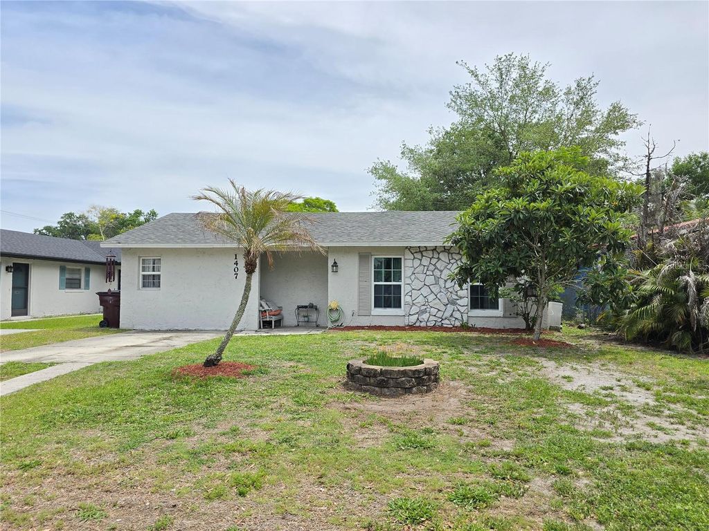 Photo of 1407 Ohio Avenue, Saint Cloud, FL 34769 (MLS # S5148192)