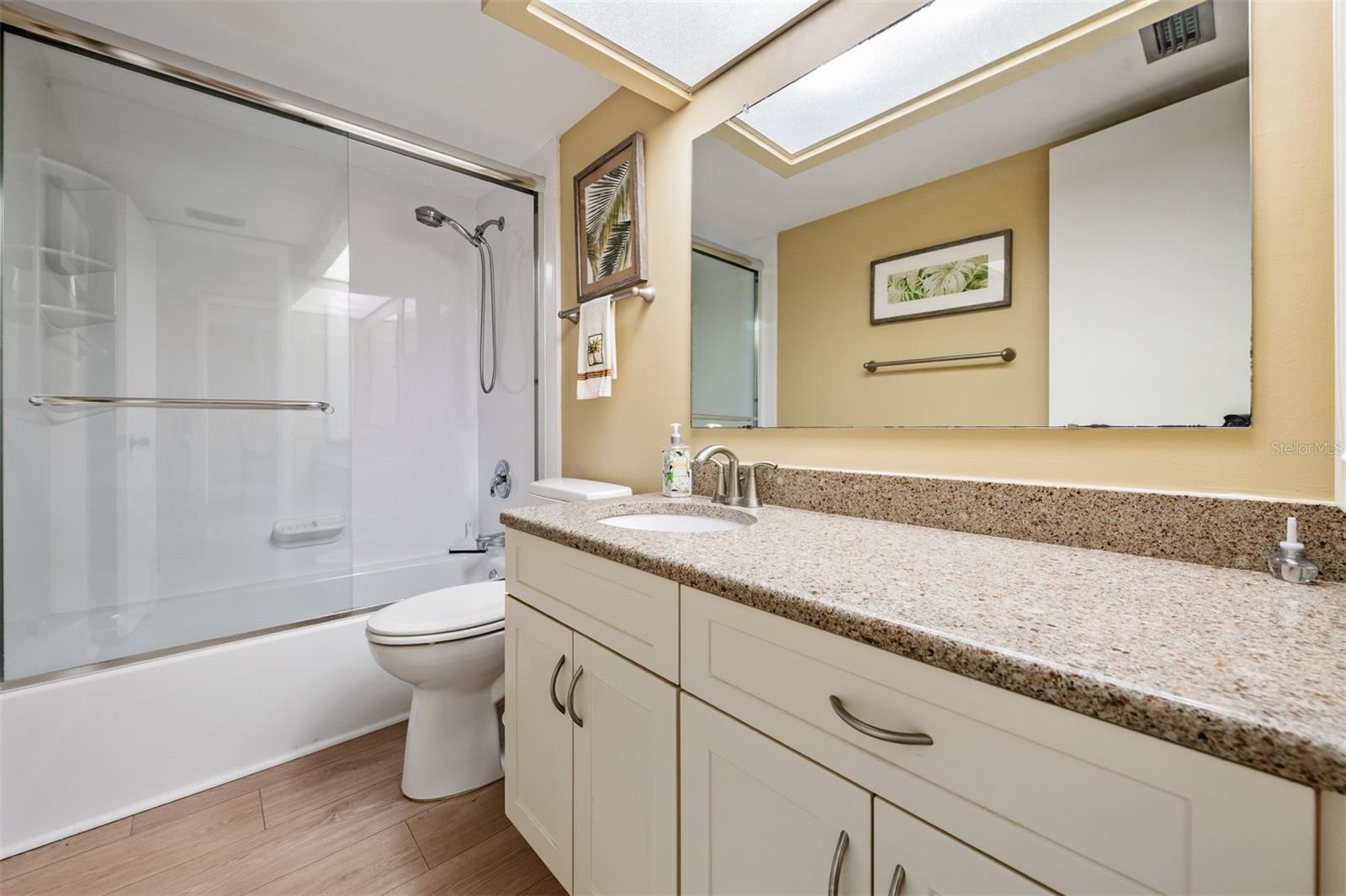 COVE CAY 26-18 VILLAGE I - Residential