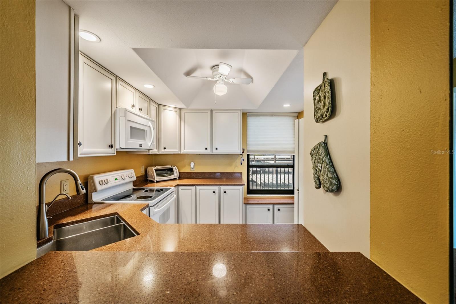 COVE CAY 26-18 VILLAGE I - Residential