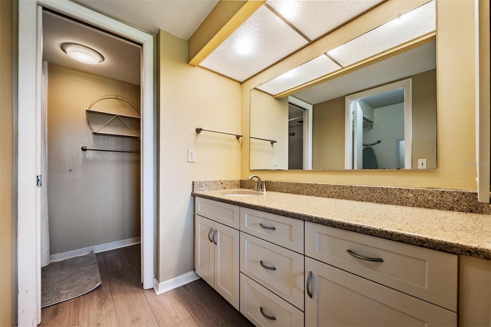 COVE CAY 26-18 VILLAGE I - Residential