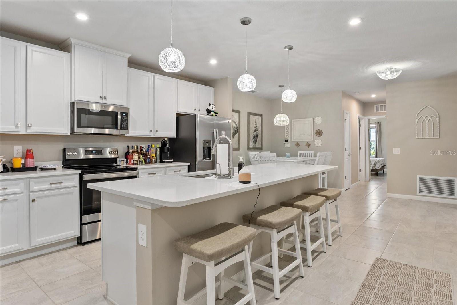 PALMS/WEST PORT - Residential