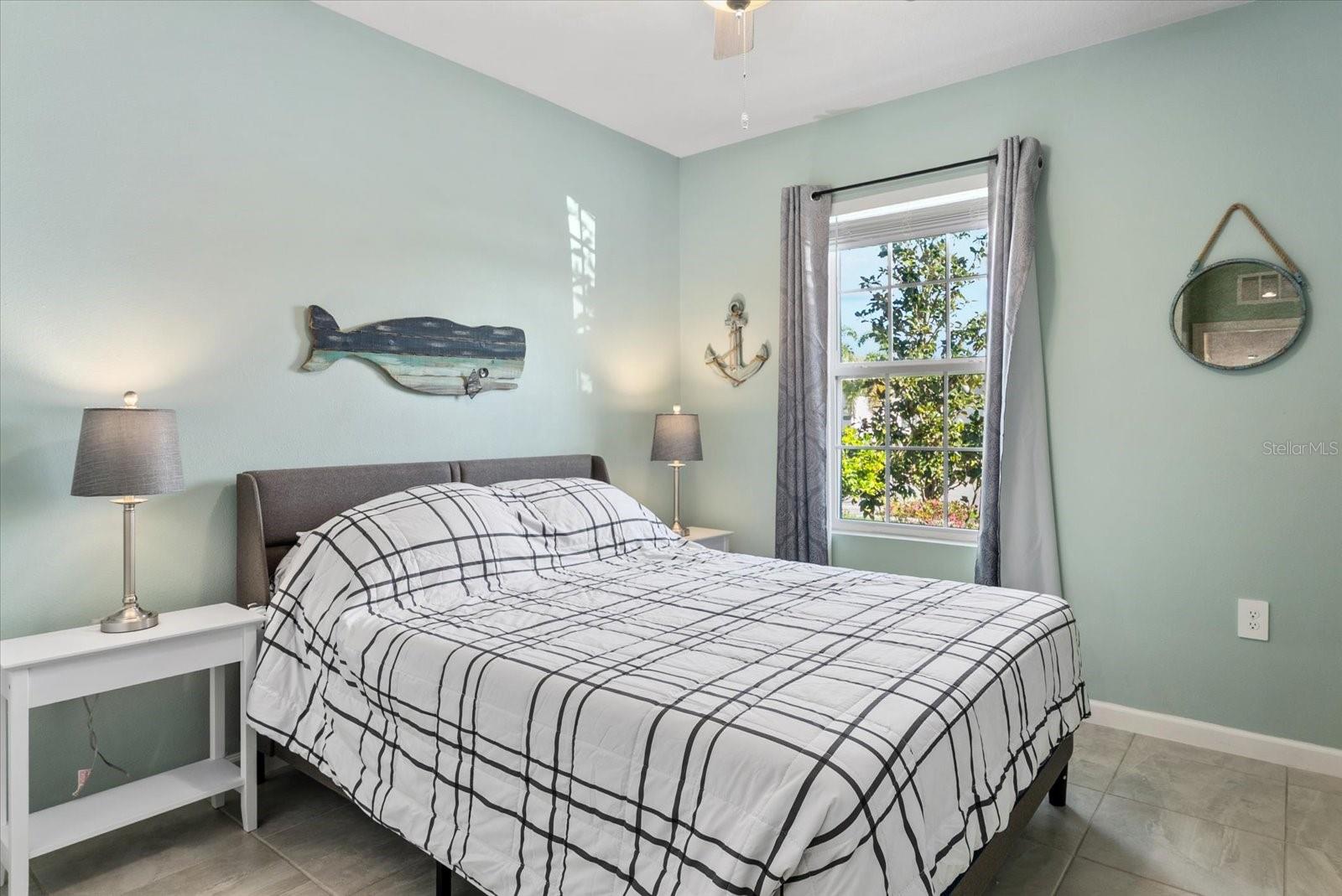 PALMS/WEST PORT - Residential