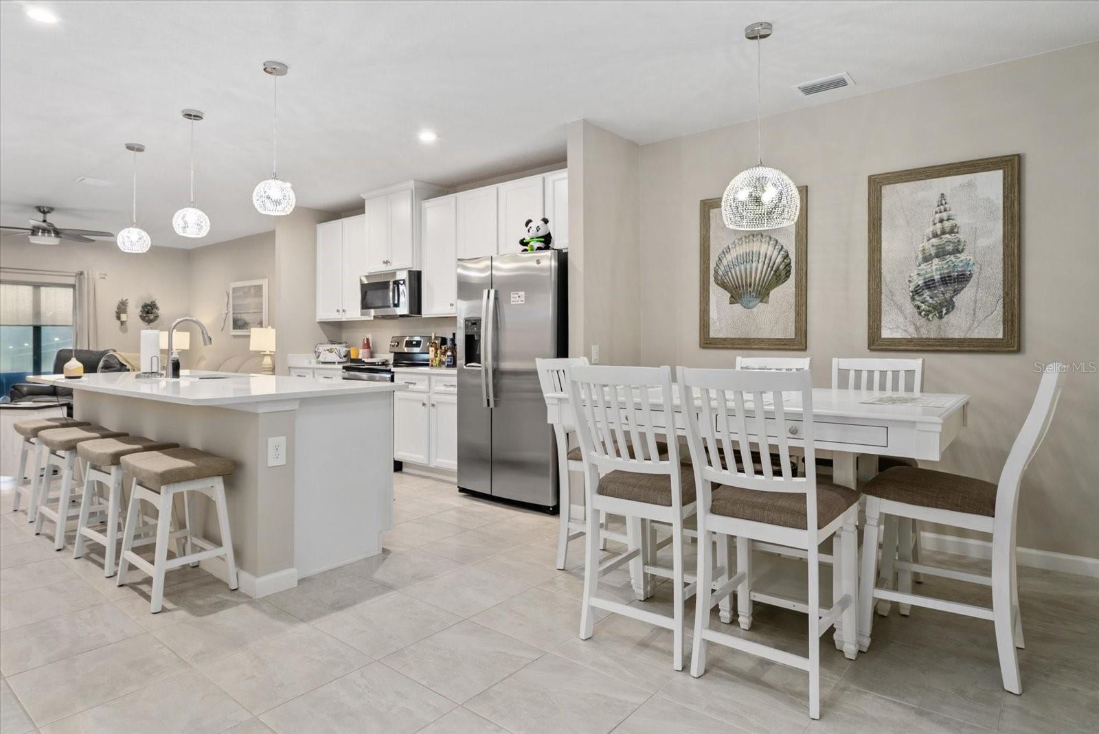 PALMS/WEST PORT - Residential