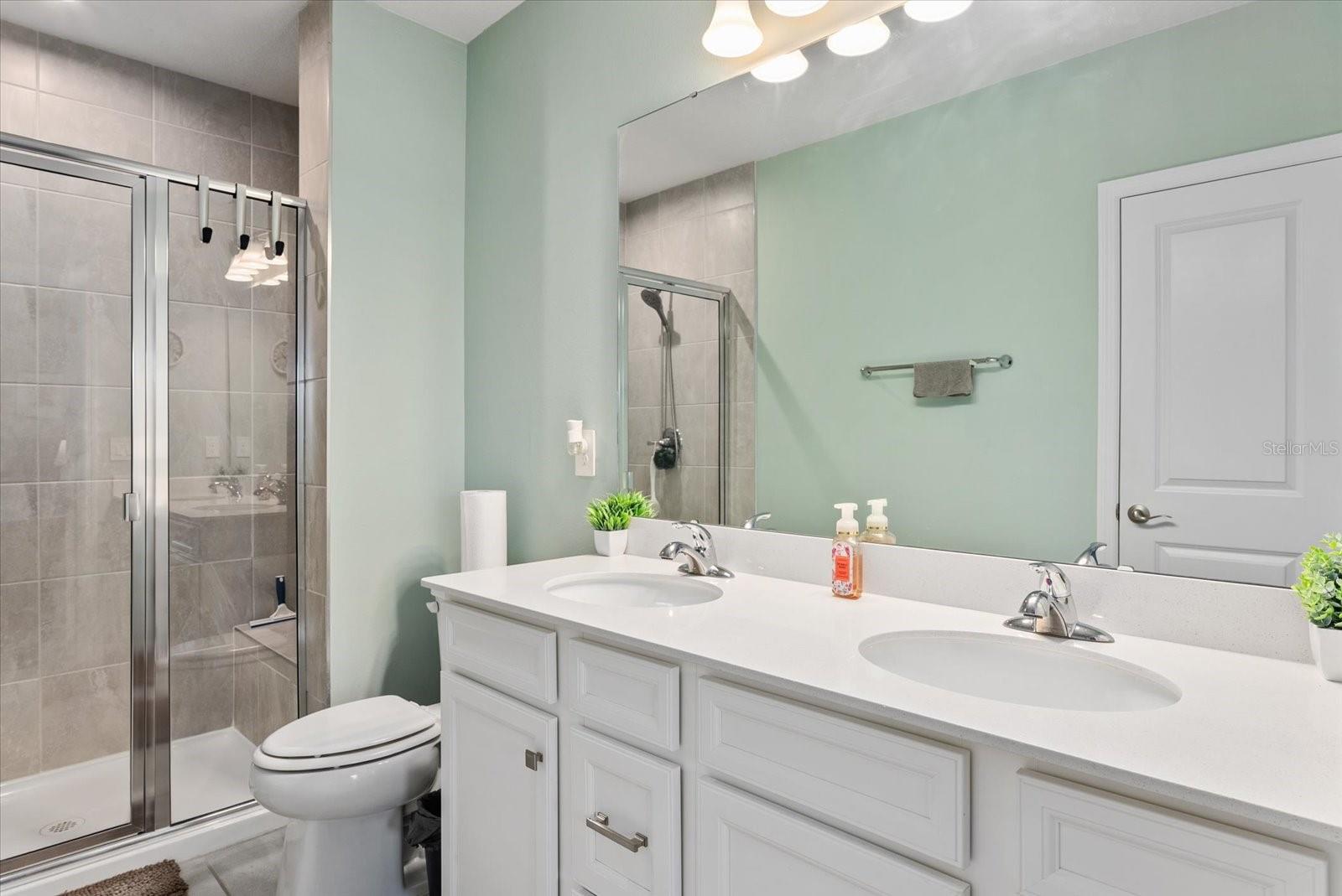 PALMS/WEST PORT - Residential