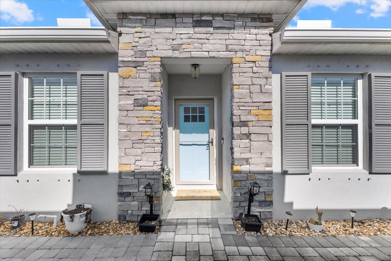 PALMS/WEST PORT - Residential