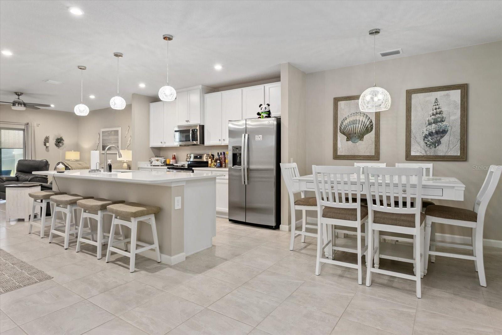 PALMS/WEST PORT - Residential