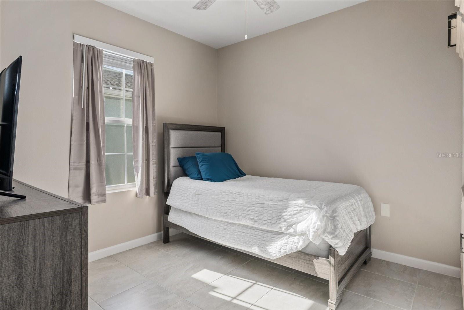 PALMS/WEST PORT - Residential