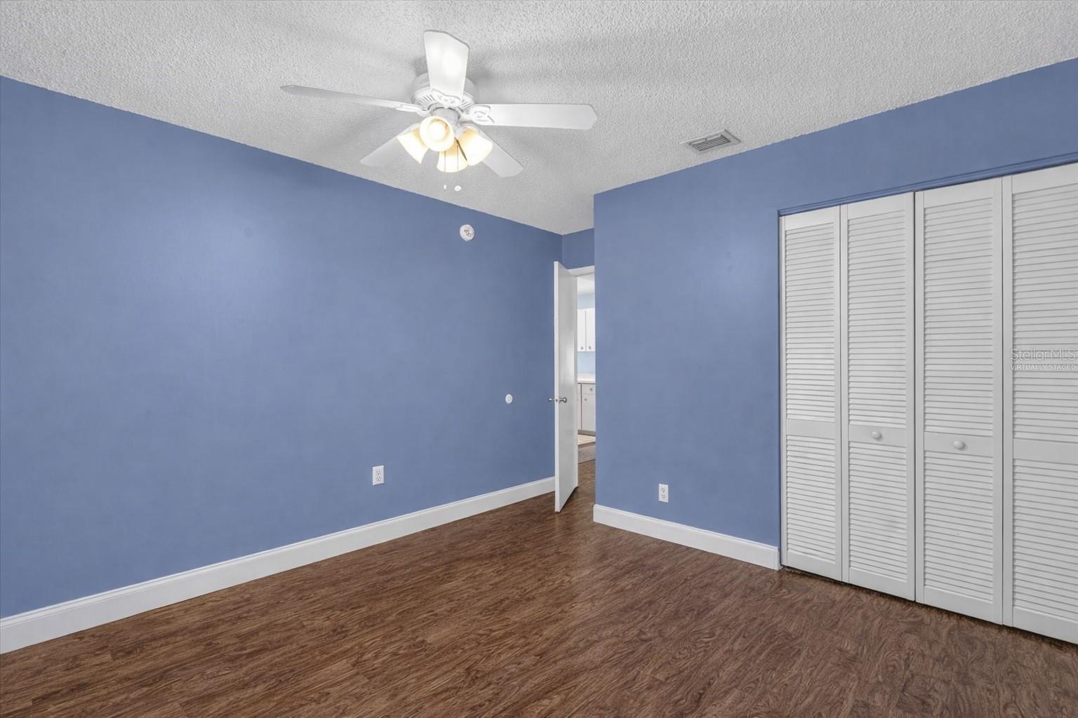 MONTGOMERY SQUARE - Residential