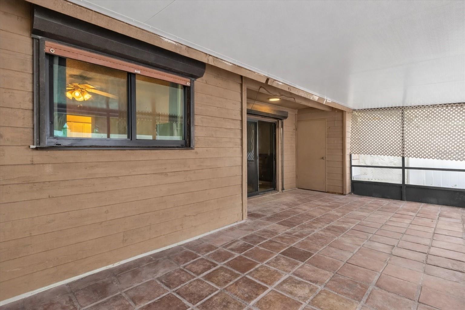 MONTGOMERY SQUARE - Residential