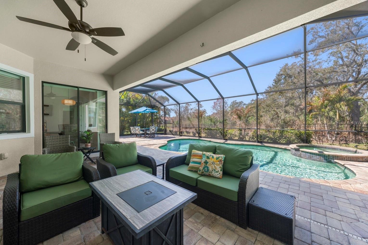 BRIDGEWATER AT LAKEWOOD RANCH - Residential