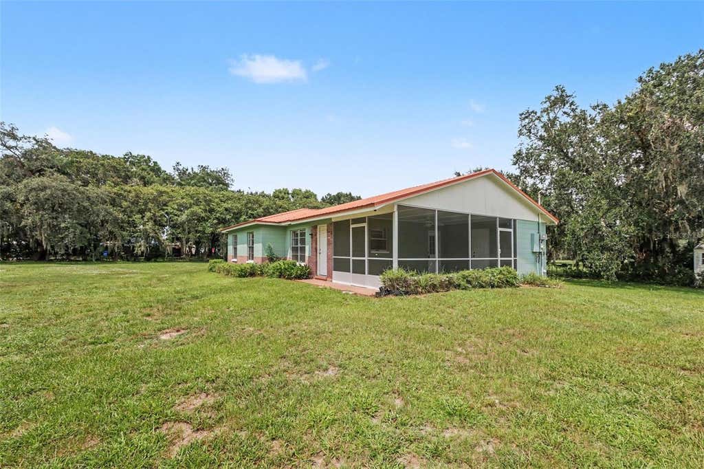 Photo of 3149 Sydney Dover Road, Dover, FL 33527 (MLS # TB8533122)