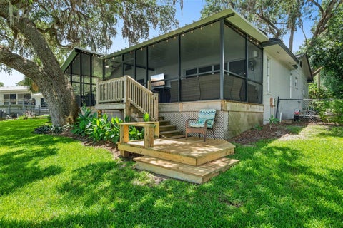 Tiny photo for 1000 N Lakeshore Boulevard, Howey In The Hills, FL 34737 (MLS # O6428479)