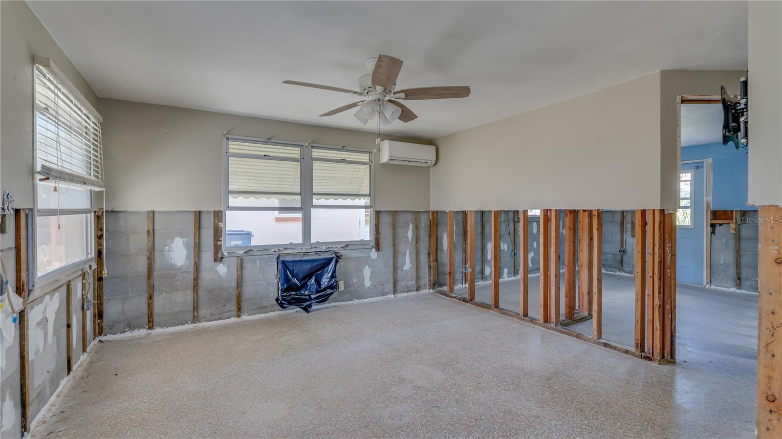 PAGES REP OF MITCHELLS BEACH - Residential