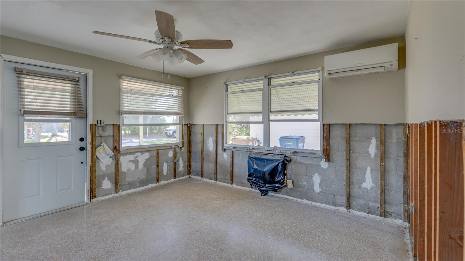 PAGES REP OF MITCHELLS BEACH - Residential