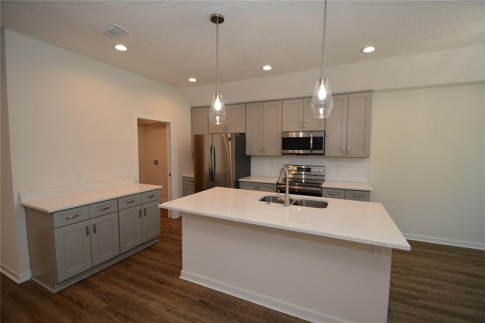 SEMINOLE WOODS - Residential Lease