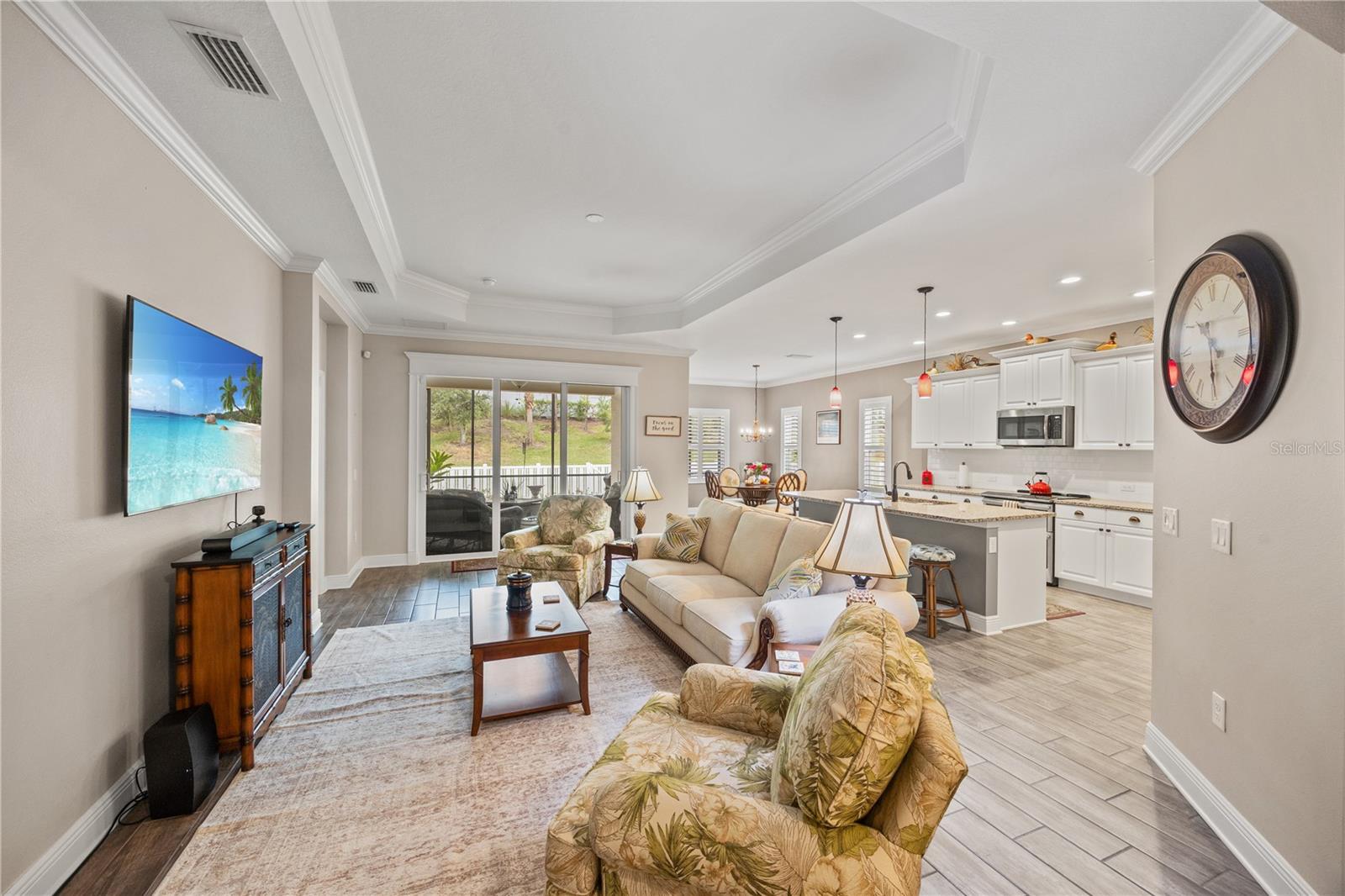 7586 RIDGELAKE CIRCLE