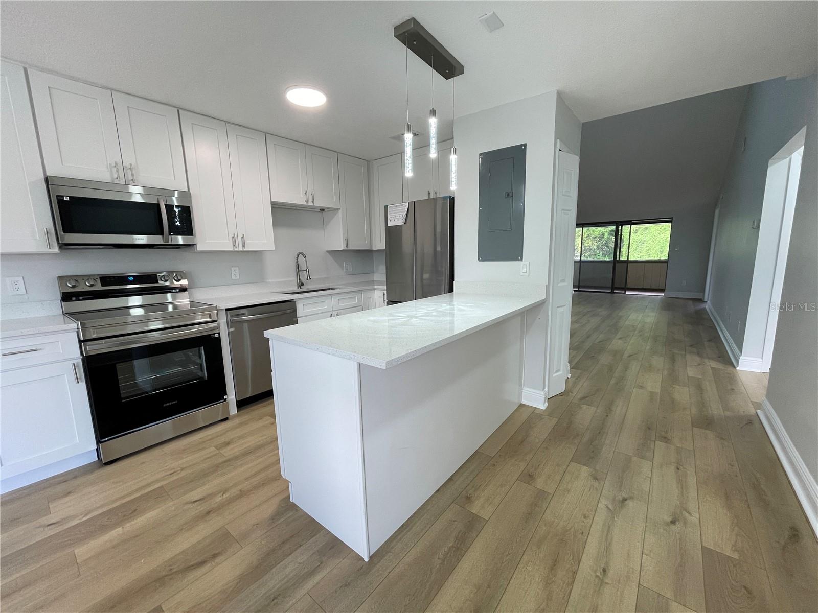 VILLAS CYPRESS CREEK CONDO - Residential