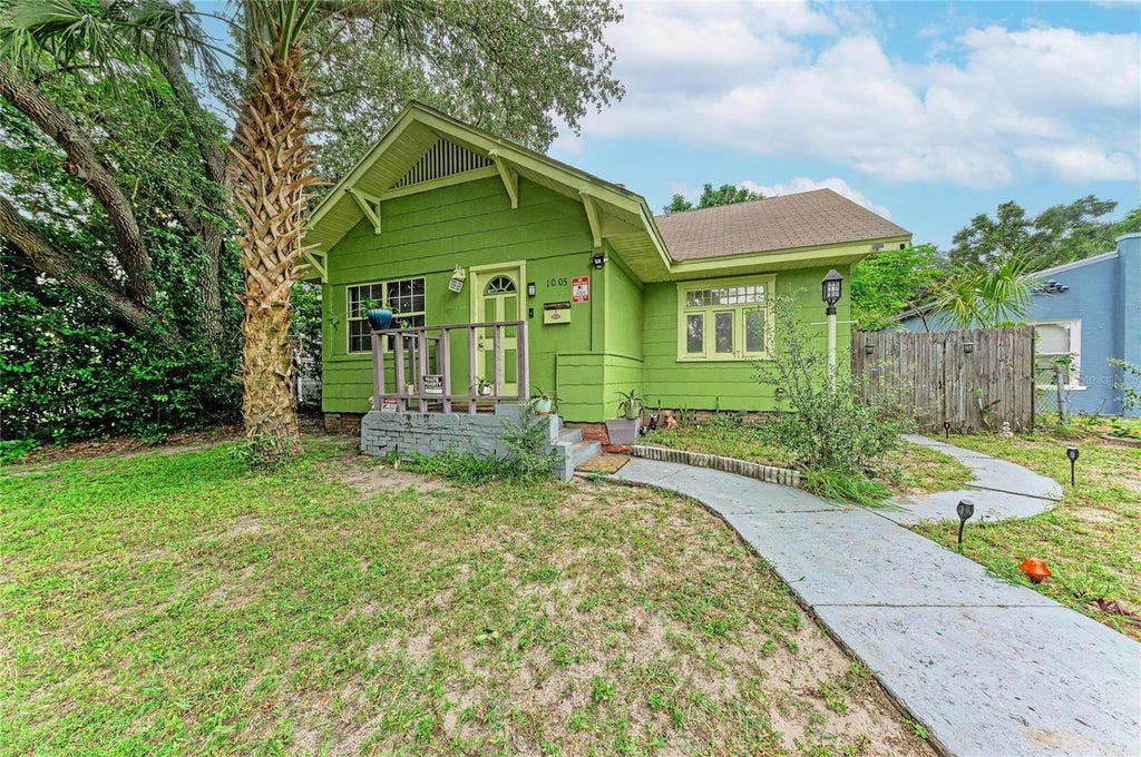 Photo of 1005 16th Avenue S, St Petersburg, FL 33705 (MLS # A4708423)