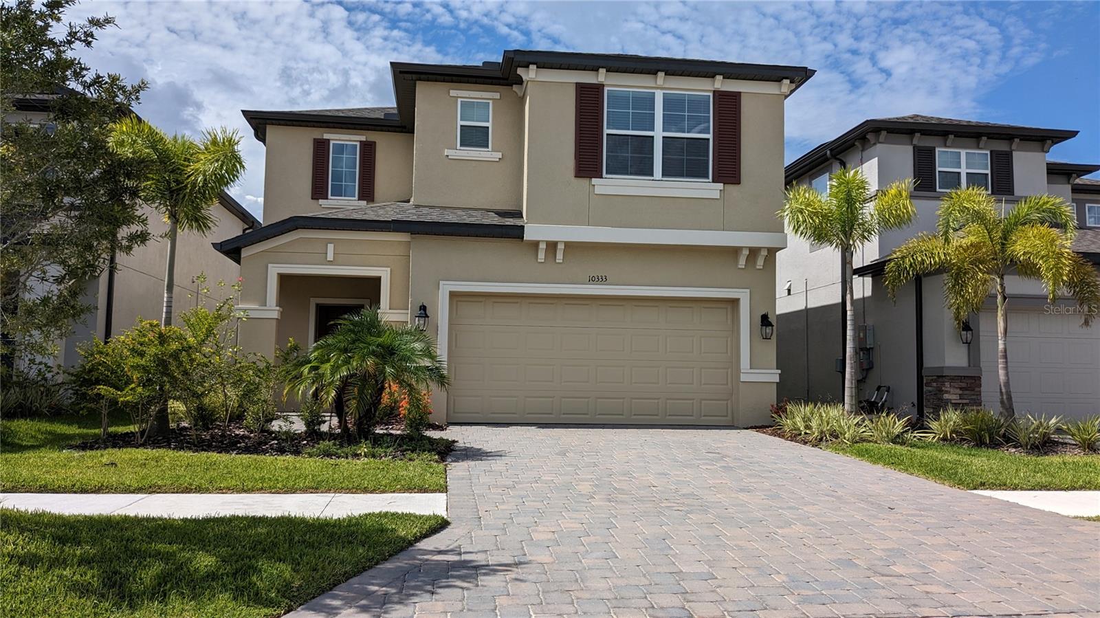 MI Cypress model in beautiful Ventana in Riverview. Pool community with playground right off Symmes and Hwy 301. High end three bedroom, two and half bathrooms with downstairs office (could be additional bedroom). Large bonus/family room upstairs. Gourmet kitchen with built in double oven, range top and large island. Stone counters, wood cabinets and walk in pantry complete this beautiful kitchen / family room / dining room combo! Wood tile throughout the downstairs. The back yard (no fence) over looks the community pond. The entry is large and grand as it opens up to the beautiful stair well to upstairs. Master bathroom has double vanity, walk in shower, private commode and large walk in closet. Best part is it's close to the interstate, expressway, Tampa, Beaches and 40 minutes to Disney!! Hospitals, dinning, shopping, parks and recreation are right around the corner!! Lawn service is included with the rental and an additional $125 fee is considered rent.