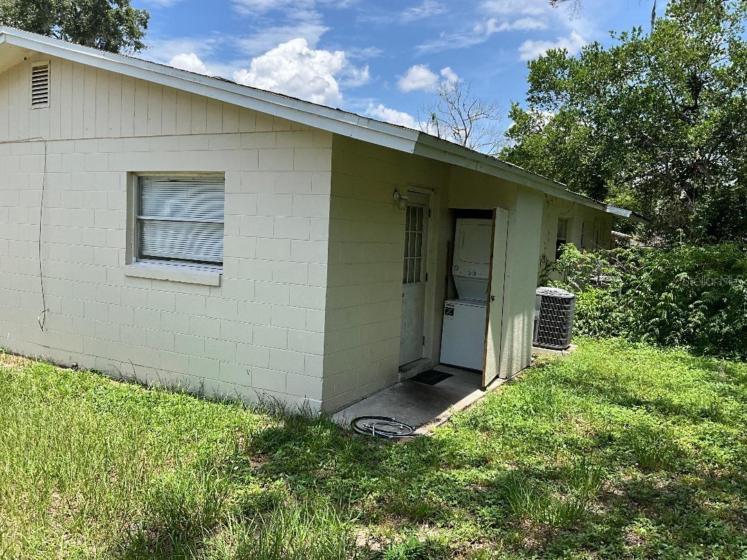620 W GRAVES AVENUE
