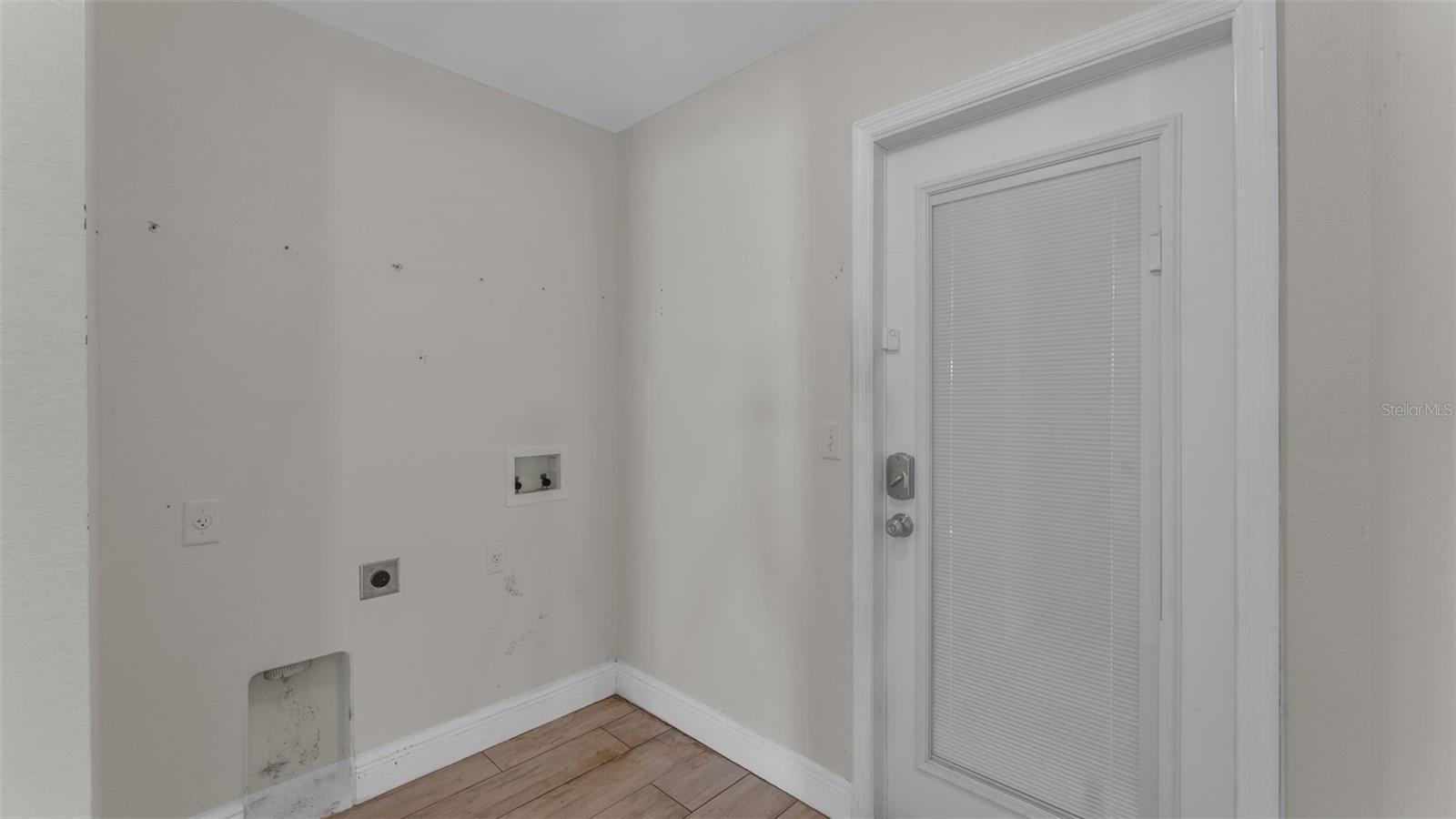TWIN LAKES AT CHRISTINA PH 02 - Residential